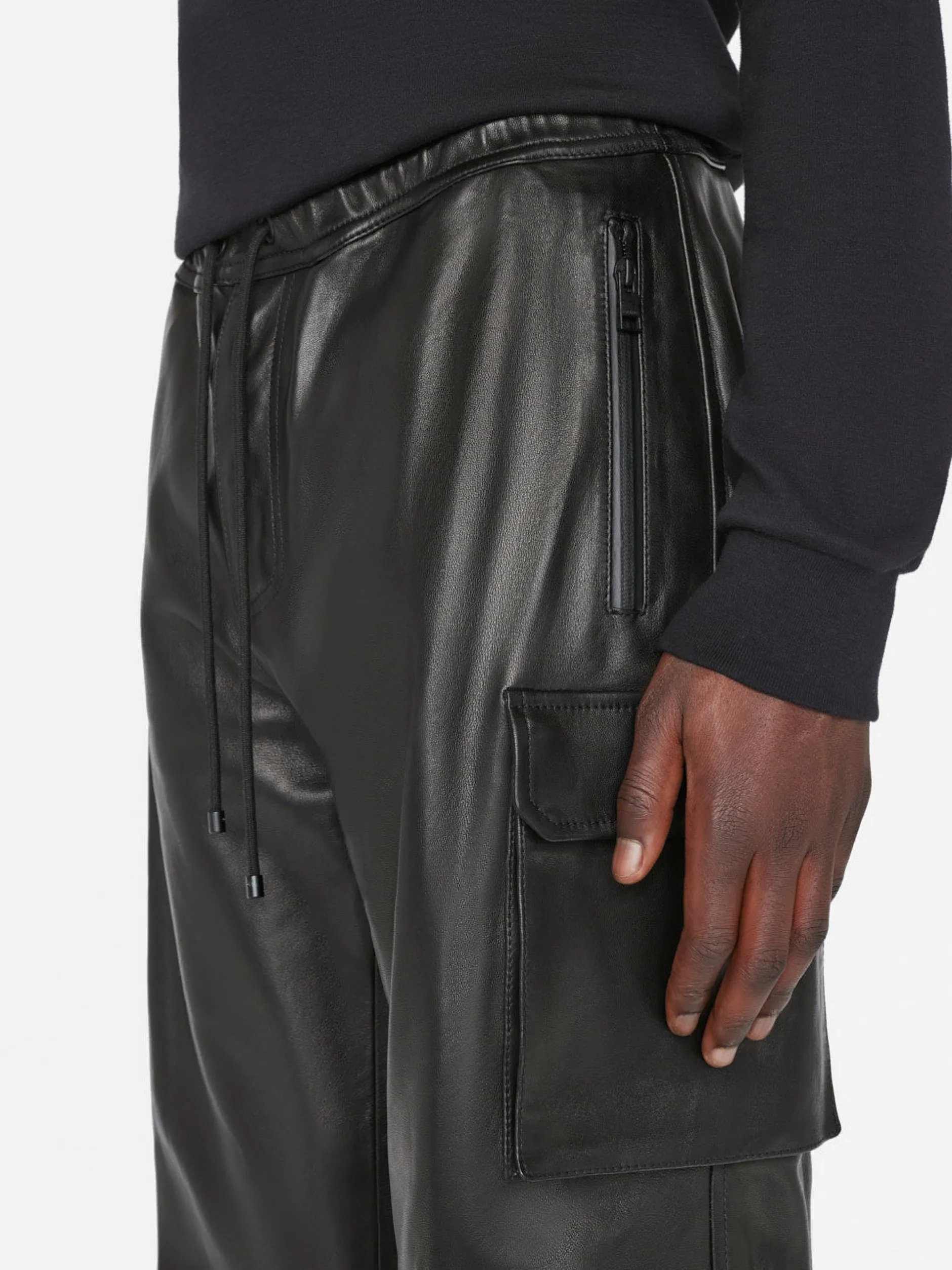FRAME Cargo Leather Pant in< Leather & Suede|Pants & Shorts