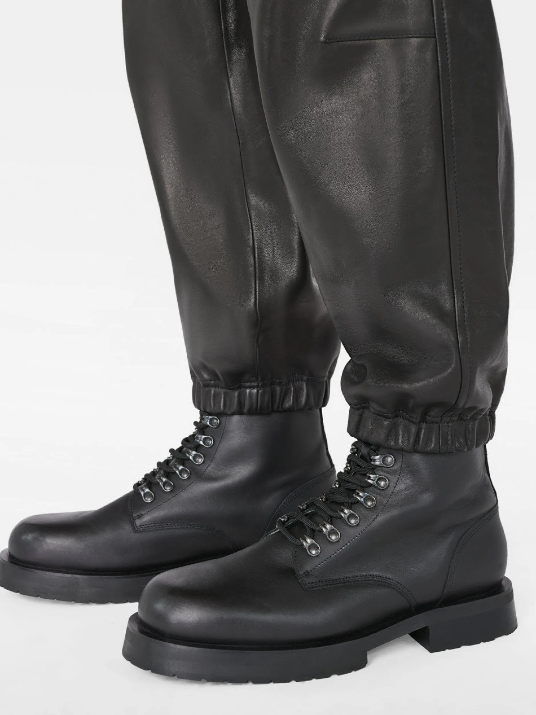 FRAME Cargo Leather Pant in< Leather & Suede|Pants & Shorts