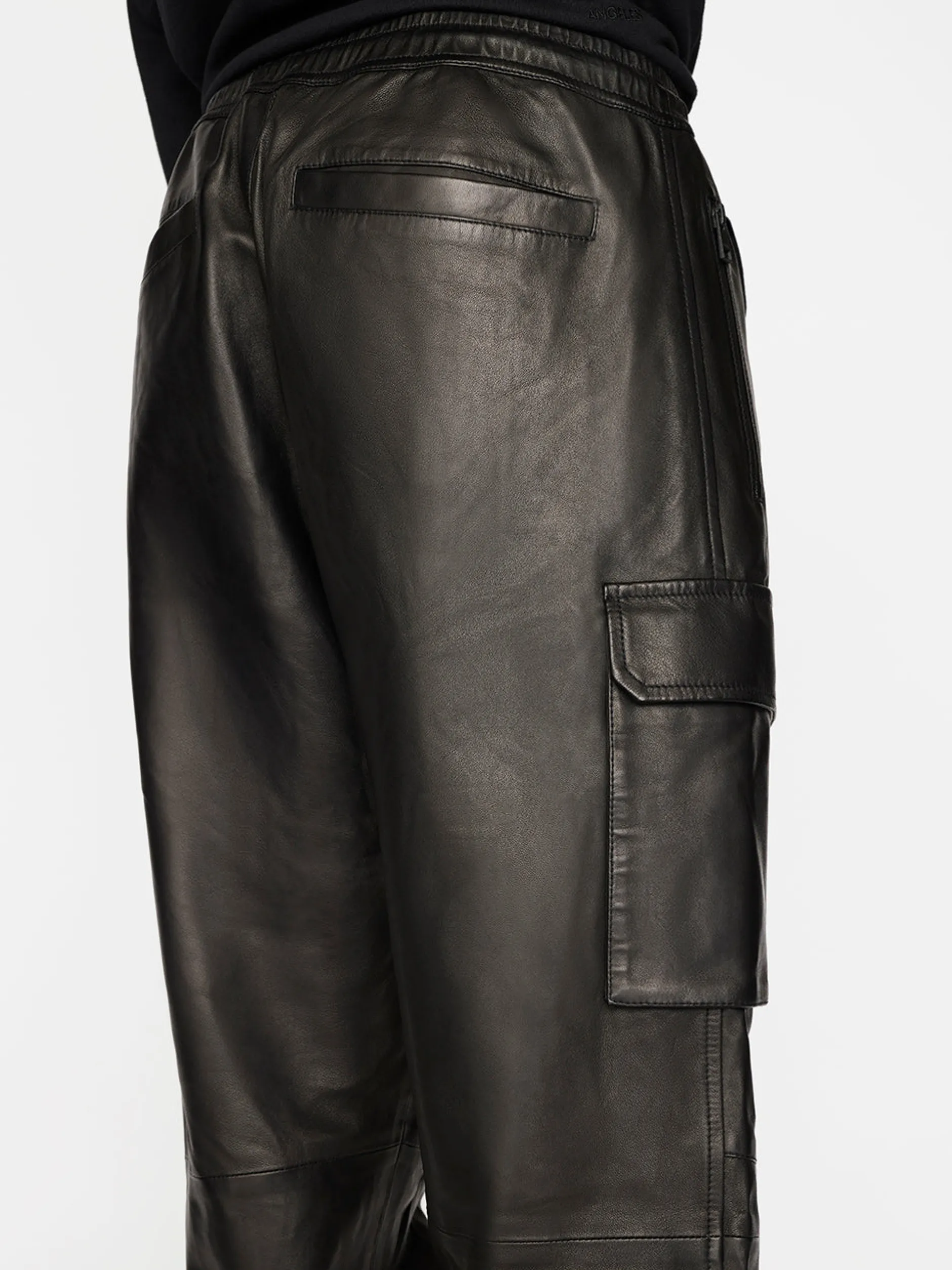 FRAME Cargo Leather Pant in< Leather & Suede|Pants & Shorts