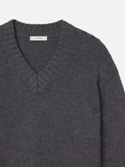 FRAME Chunky V-Neck Sweater in Charcoal Heather<Women Sweaters