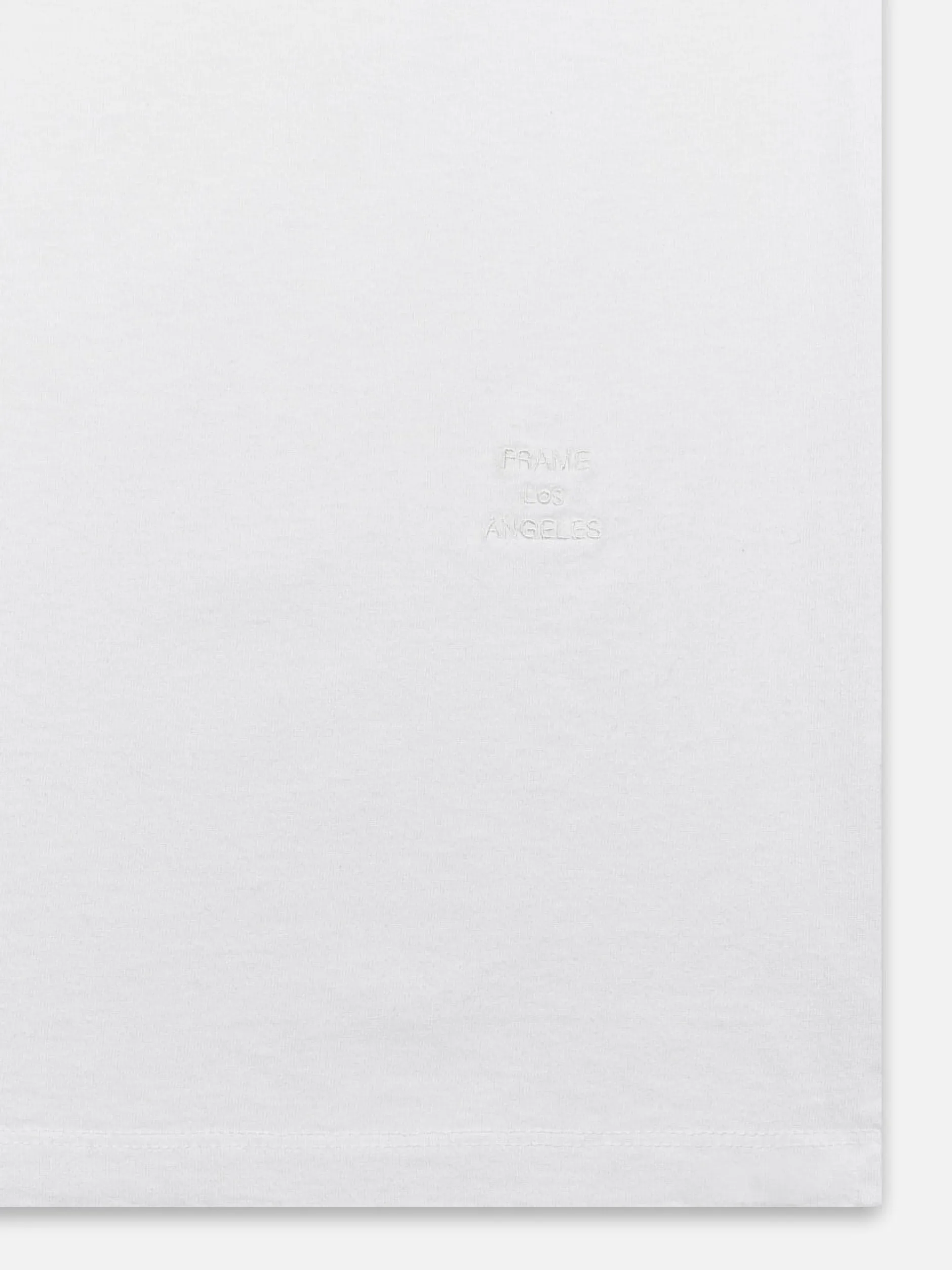 FRAME Logo Tee in< Tees & Polos