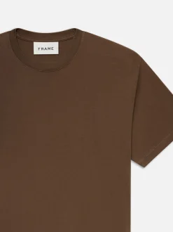 FRAME Logo Tee in Soft Mocha< Tees & Polos
