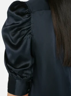 FRAME Gillian Top in<Women Tops & Blouses