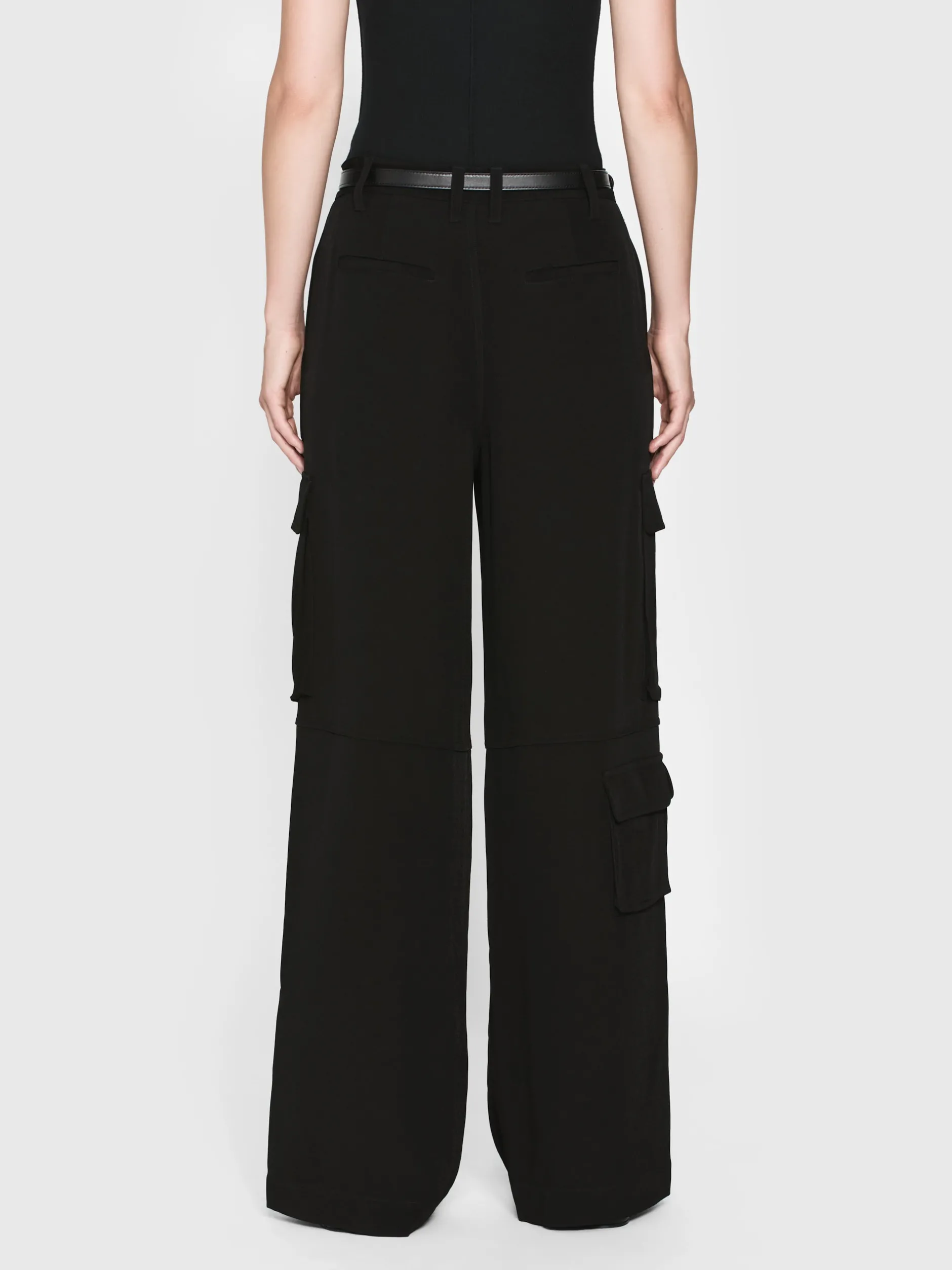 FRAME High Rise Utility Cargo in<Women Pants