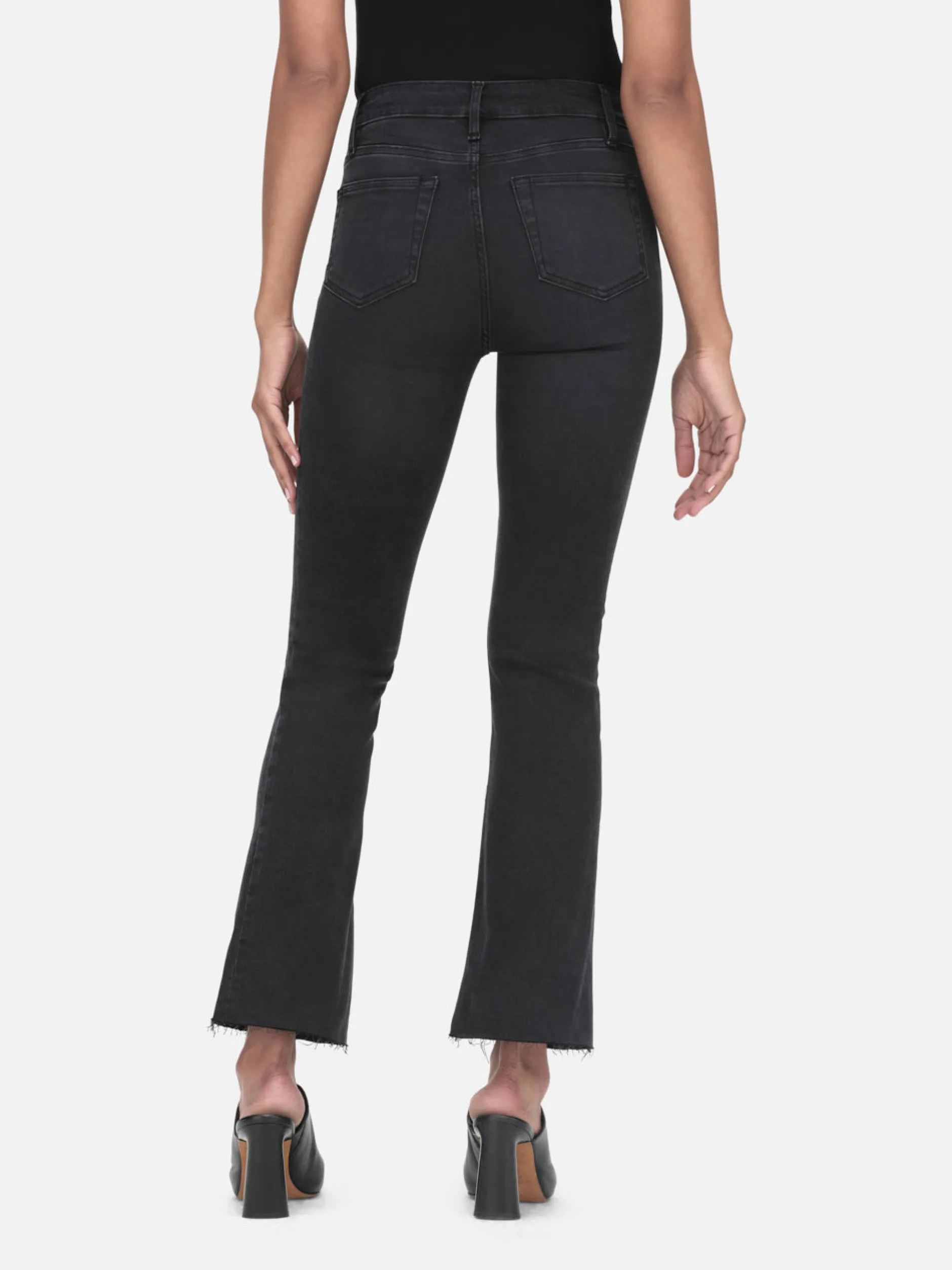 FRAME Le Crop Mini Boot Raw Edge in<Women Bootcut