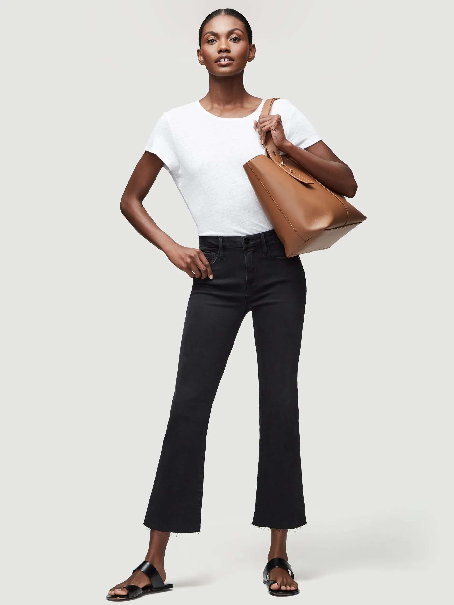 FRAME Le Crop Mini Boot Raw Edge in<Women Bootcut