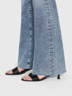 FRAME Le Easy Flare in Rowley Raw After<Women Flare