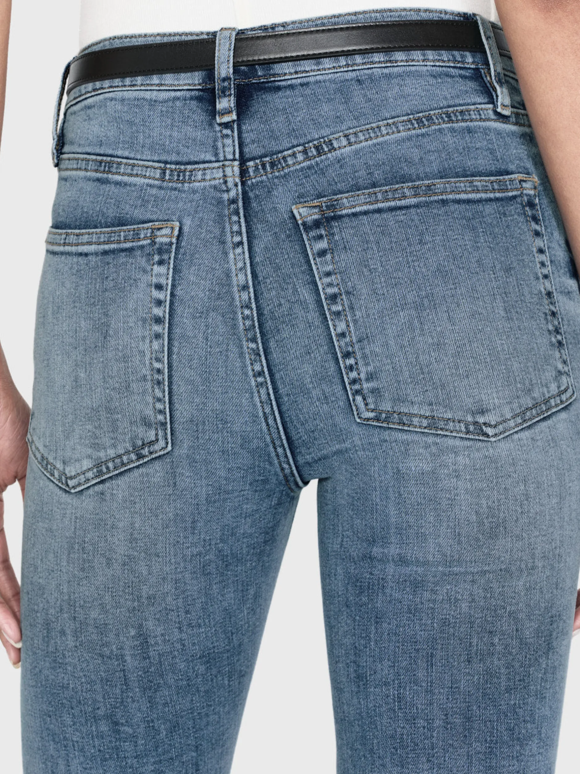 FRAME Le Easy Flare Raw Fray in<Women Flare