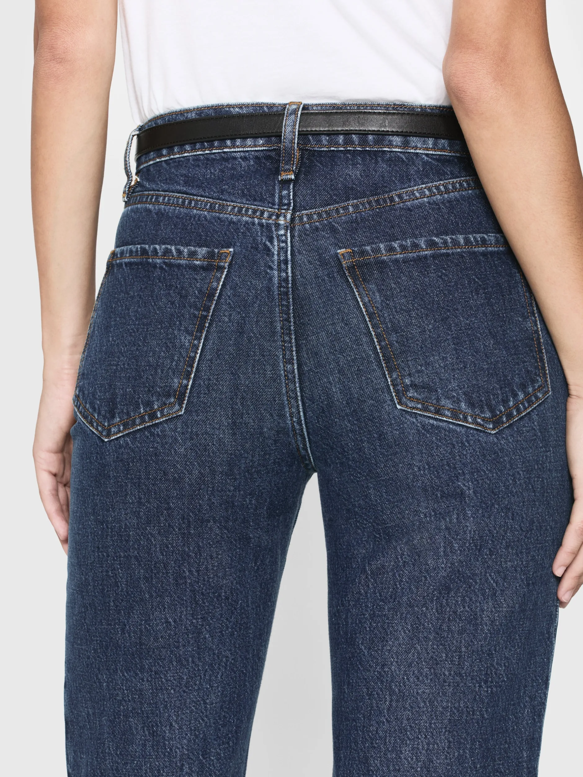 FRAME Le Jane Ankle in<Women Straight