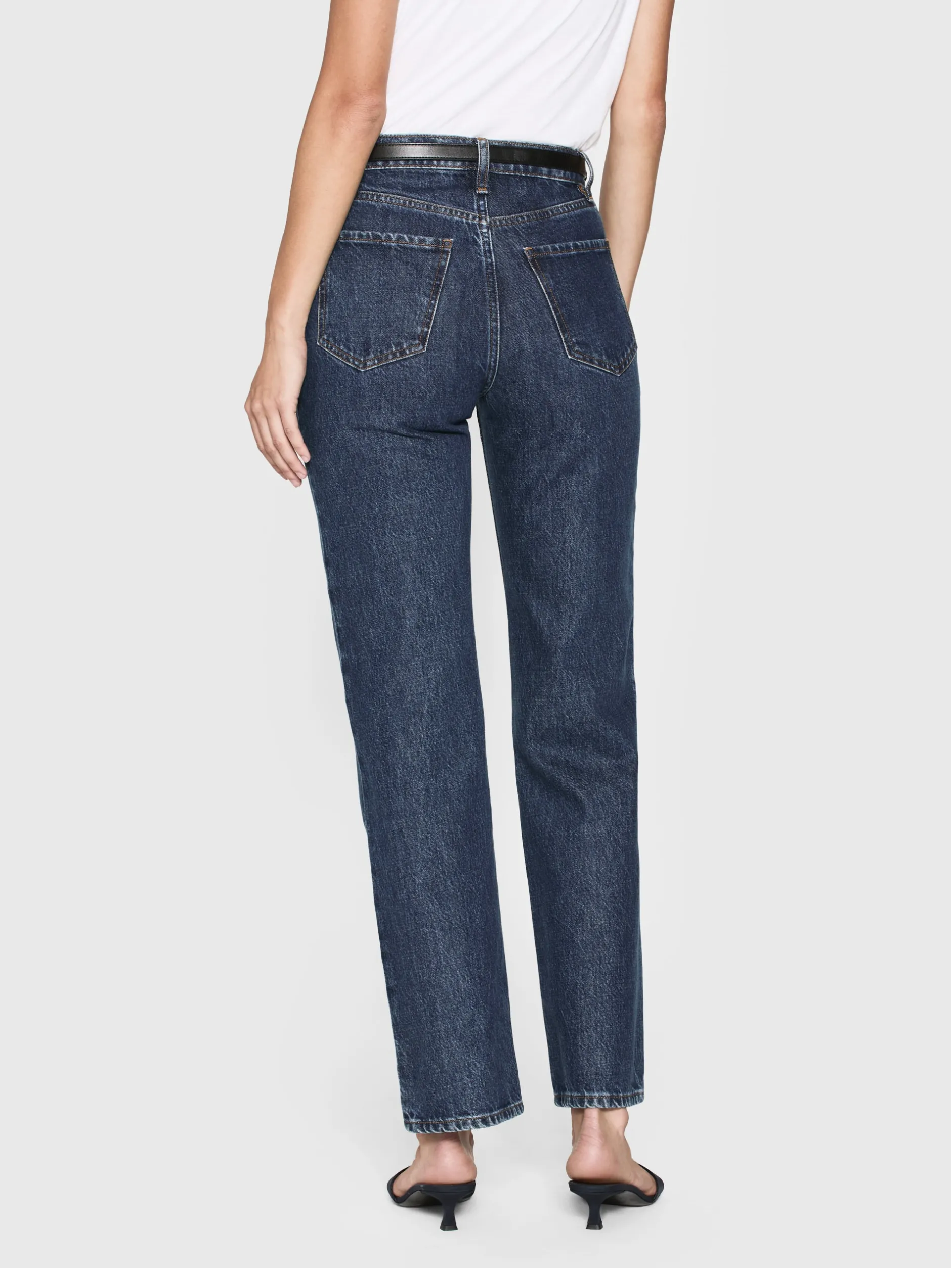 FRAME Le Jane Ankle in<Women Straight