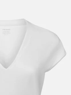 FRAME Le Mid Rise V Neck Tee in<Women Tanks & Tees