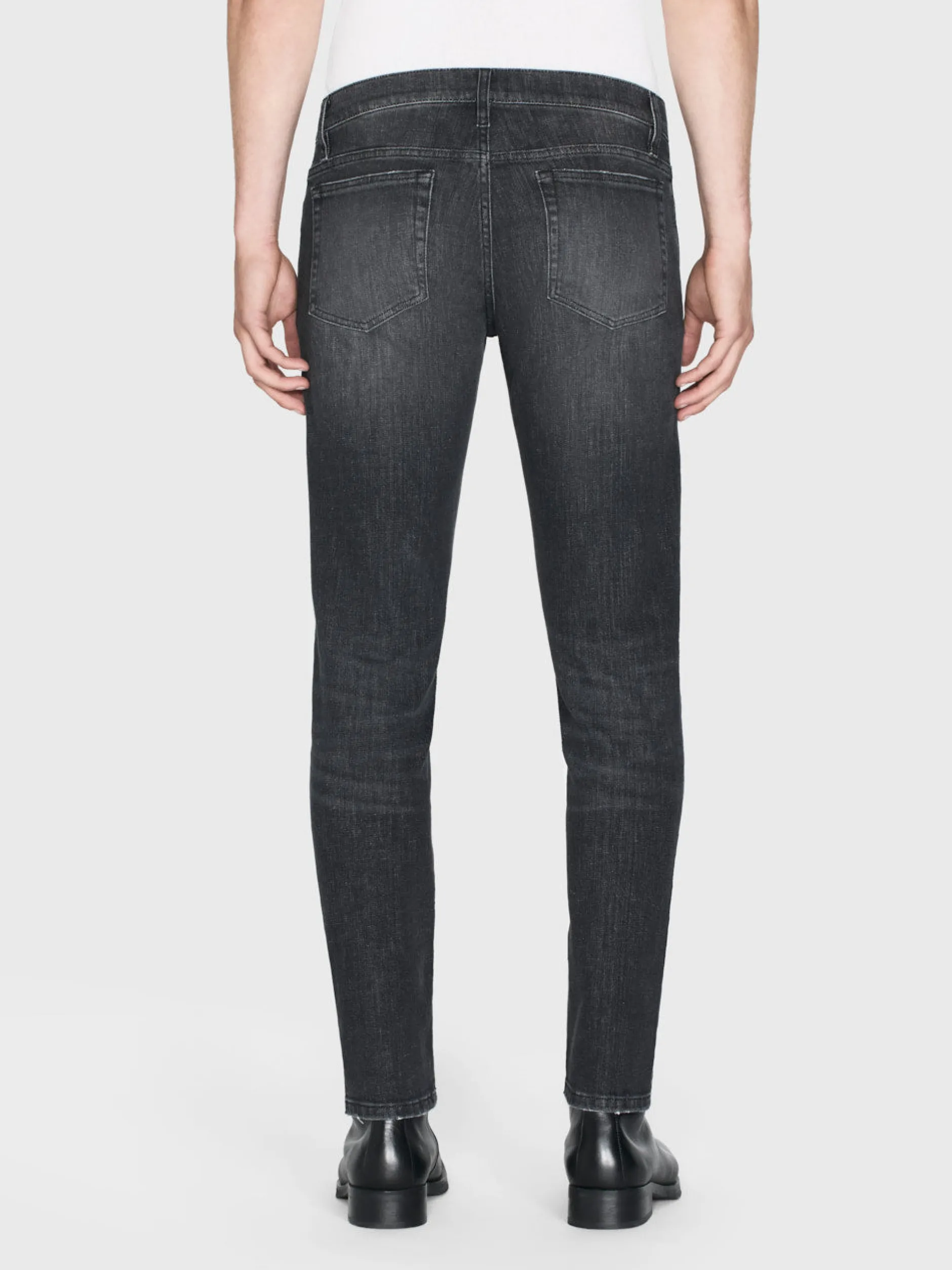 FRAME L'Homme Slim in Daxton Dark< Slim