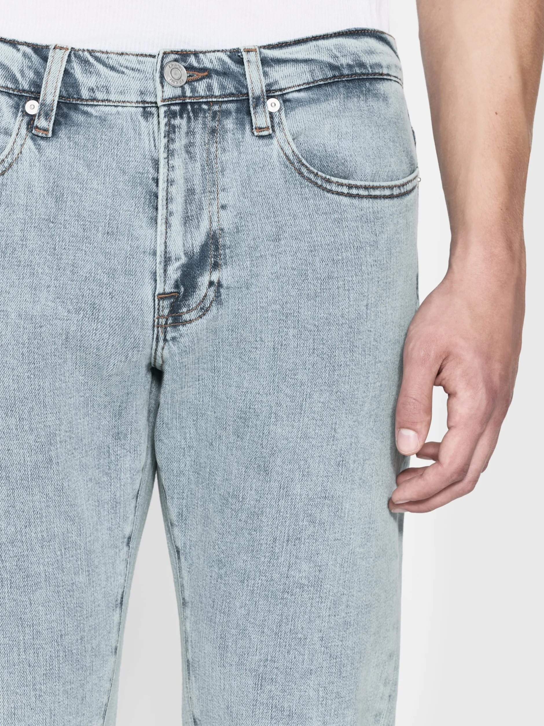 FRAME L'Homme Slim in< Slim