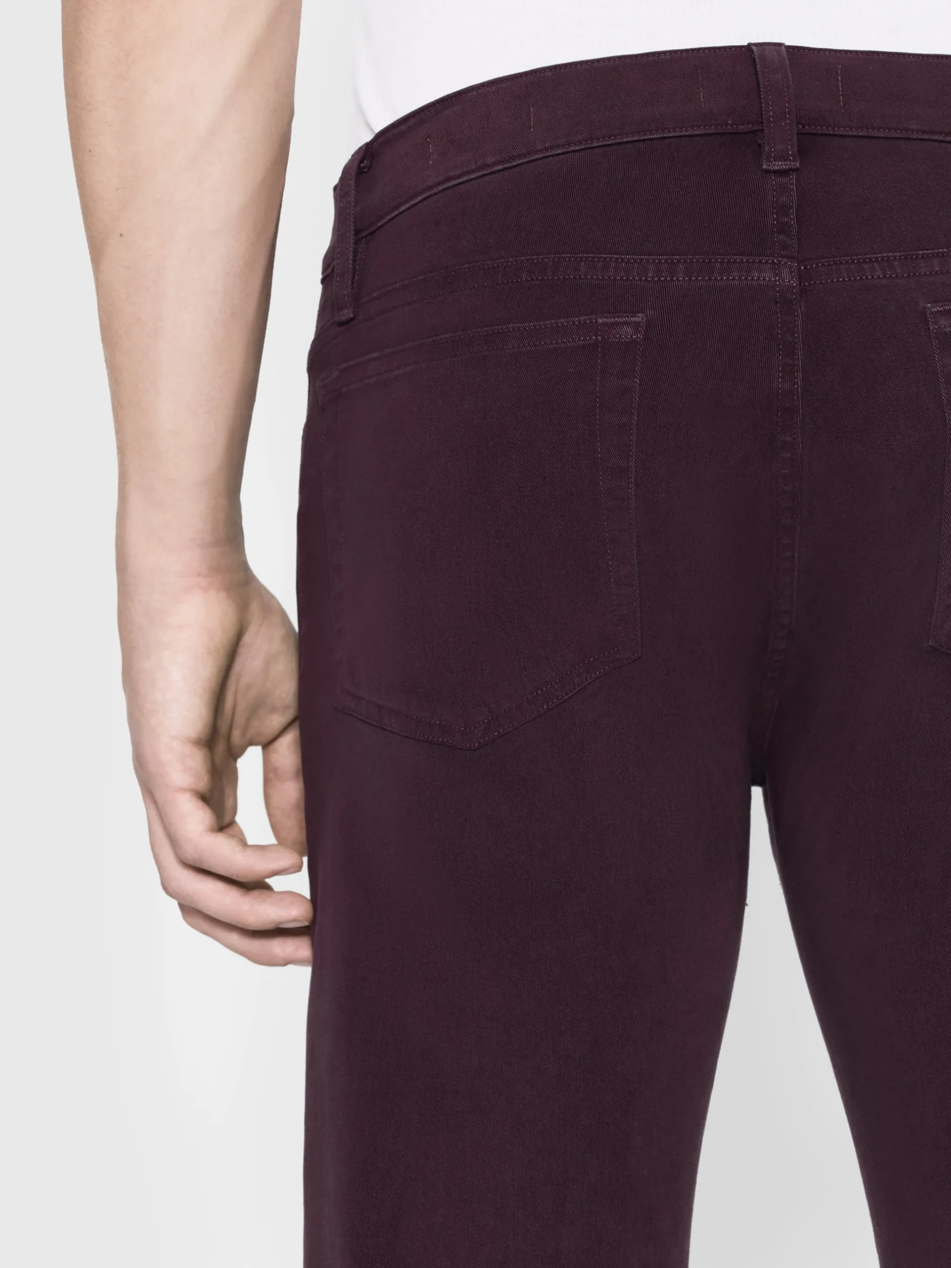 FRAME L'Homme Slim Brushed Twill in< Slim