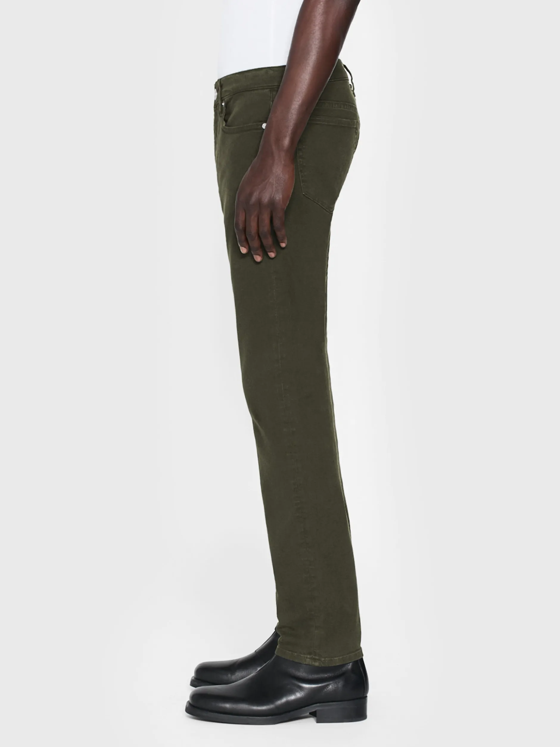 FRAME L'Homme Slim Twill in Garage Moss Green< Slim
