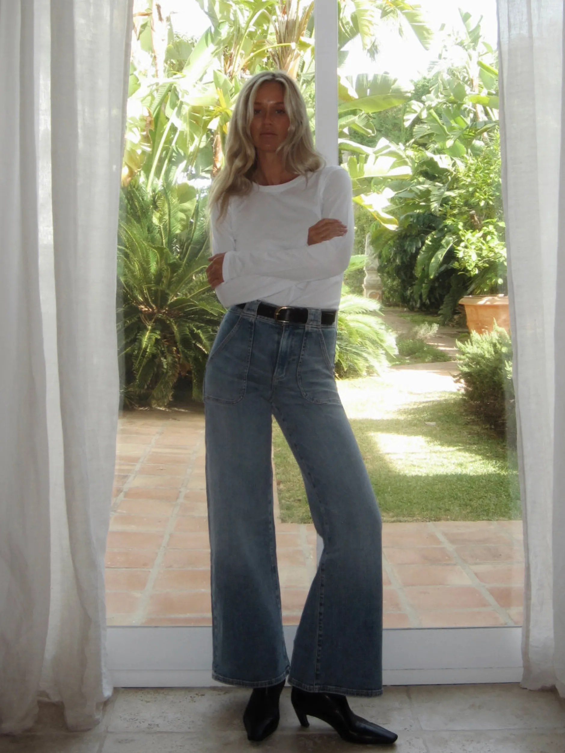 FRAME Modern Pocket Jean in<Women Wide Leg