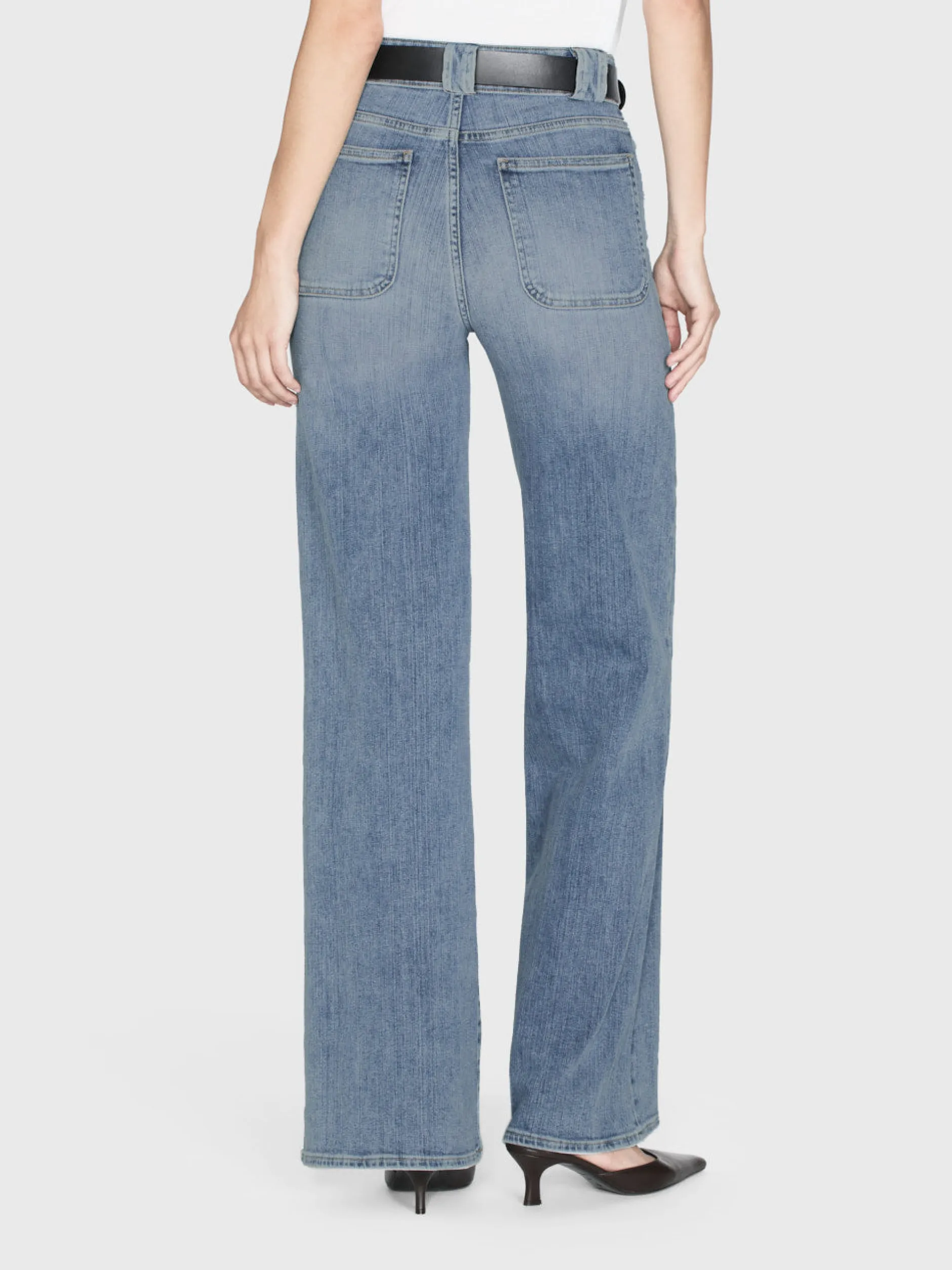 FRAME Modern Pocket Jean in<Women Wide Leg