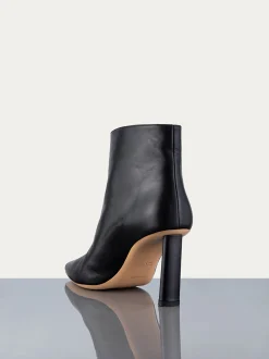 FRAME Odette Bootie in<Women All Accessories & Shoes
