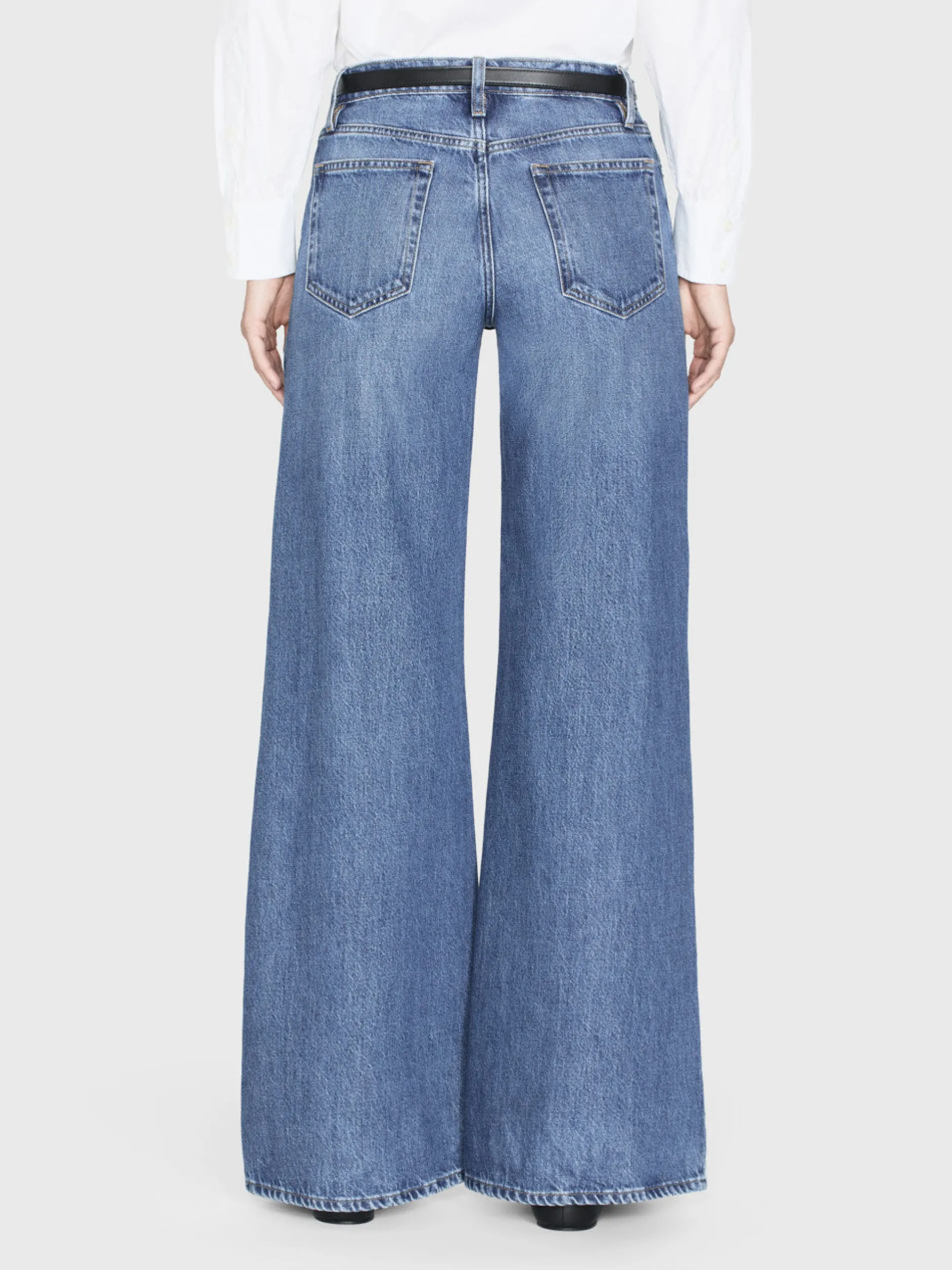 FRAME Pixie Easy Wide Flare in<Women Wide Leg|Petite