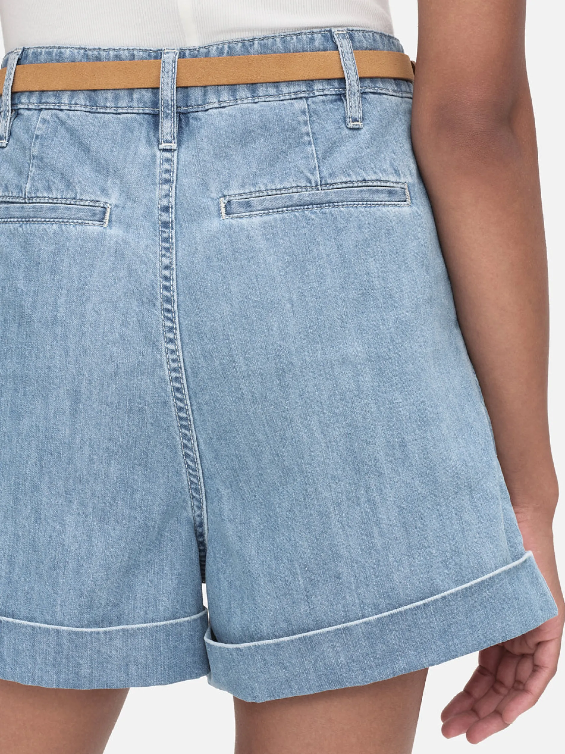 FRAME Pleated Wide Cuff Short in<Women Skirts & Shorts