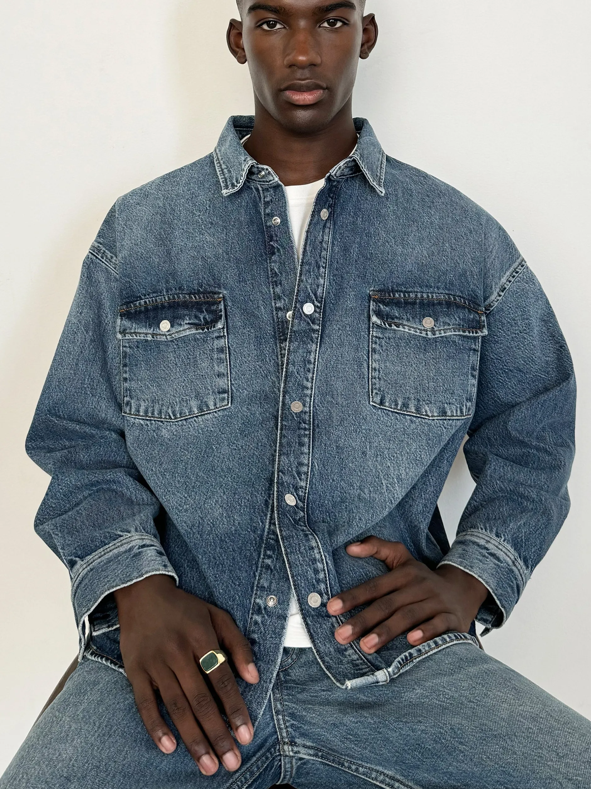 FRAME Relaxed Denim Shirt in< Denim Shirts|Shirts