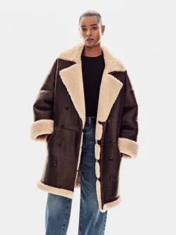 FRAME Shearling Cocoon Coat in<Women Leather & Suede|Jackets & Coats