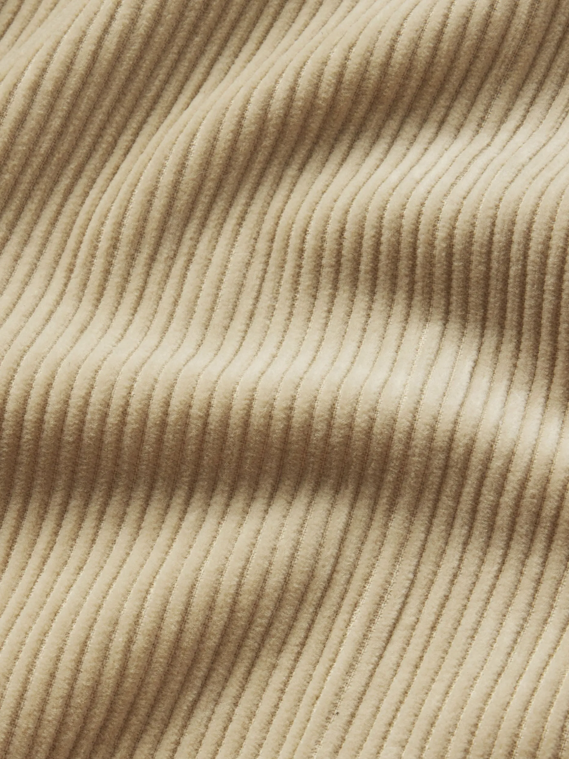 FRAME Tapered Pleated Trousers in< Pants & Shorts