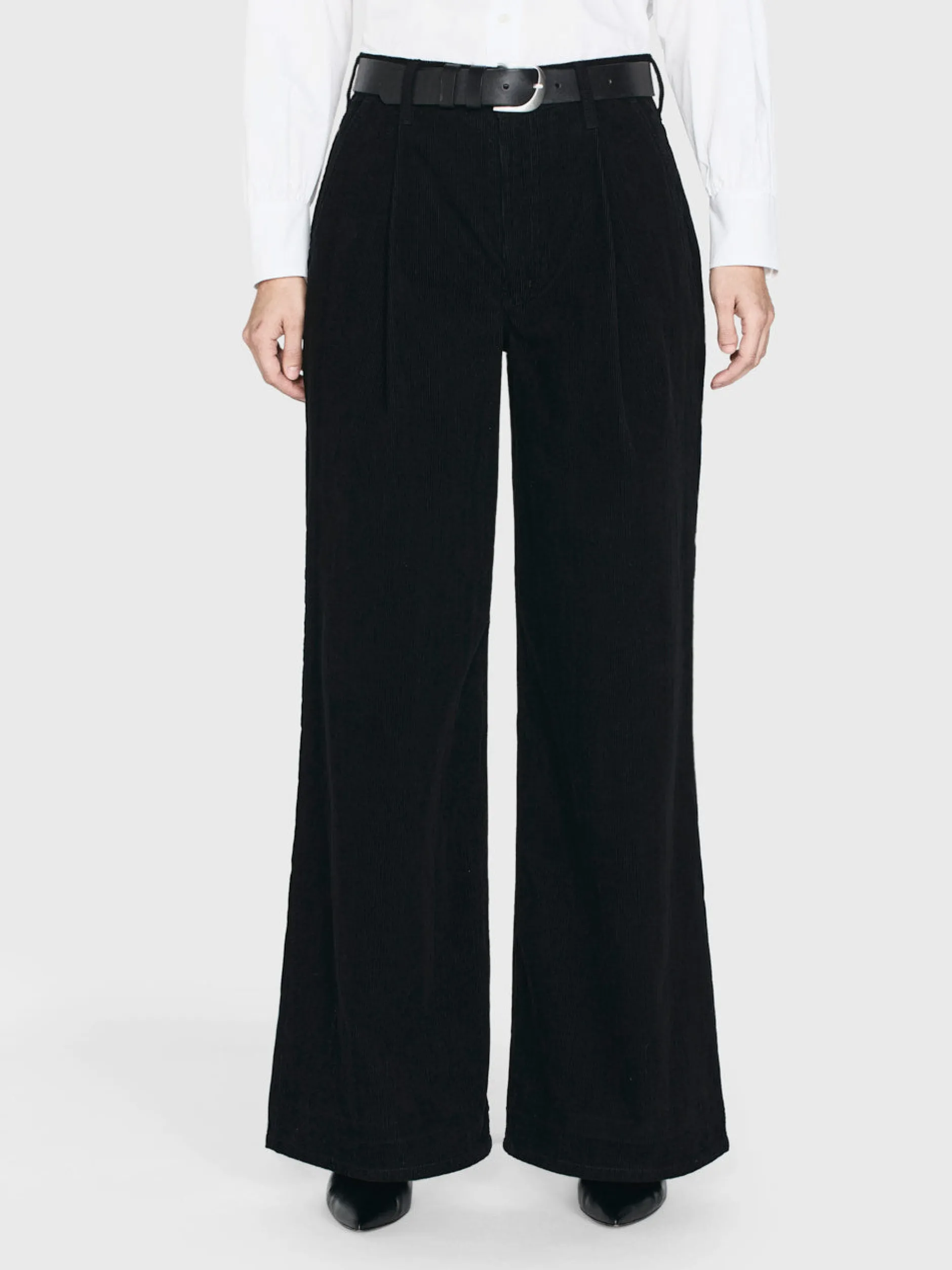 FRAME The Corduroy Trouser in<Women Pants