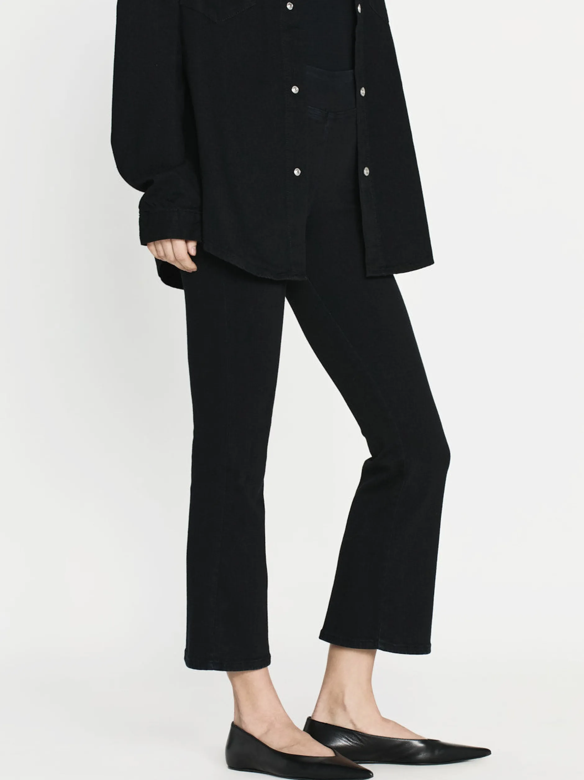 FRAME The Jetset Crop Mini Boot in Sheen Noir<Women Bootcut