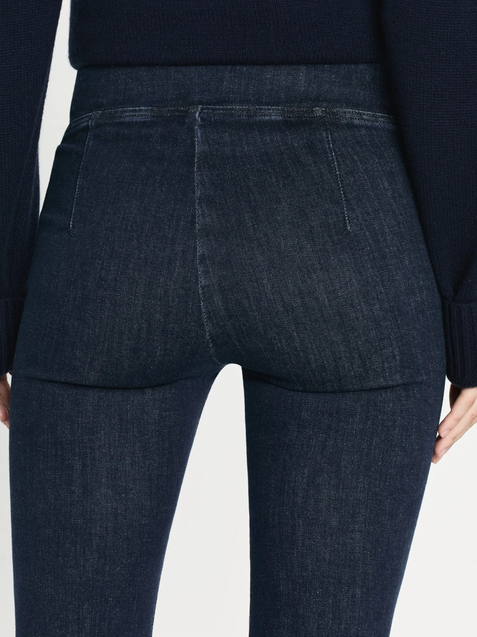 FRAME The Jetset Flare in<Women Flare