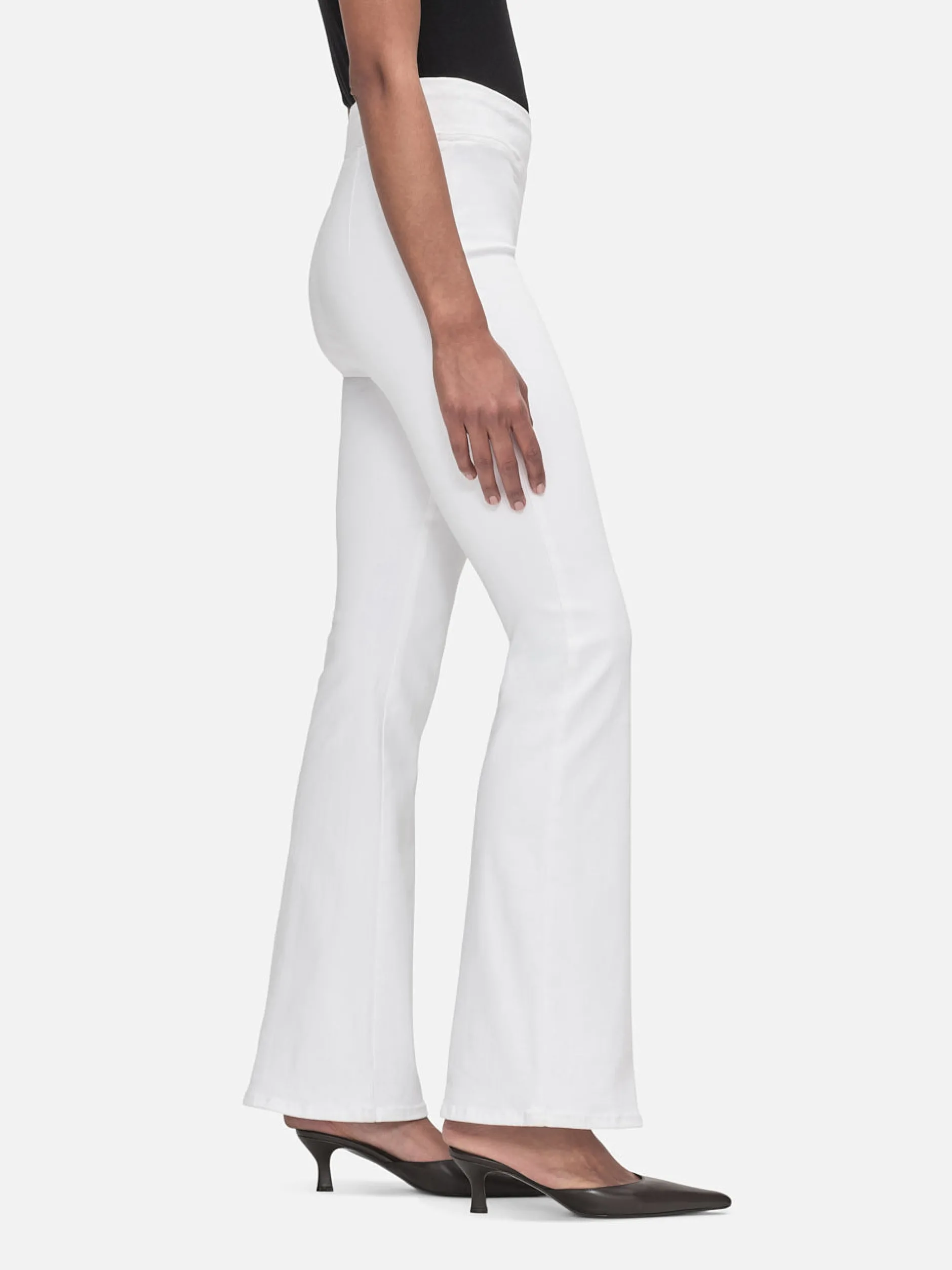FRAME The Jetset Flare in<Women Flare