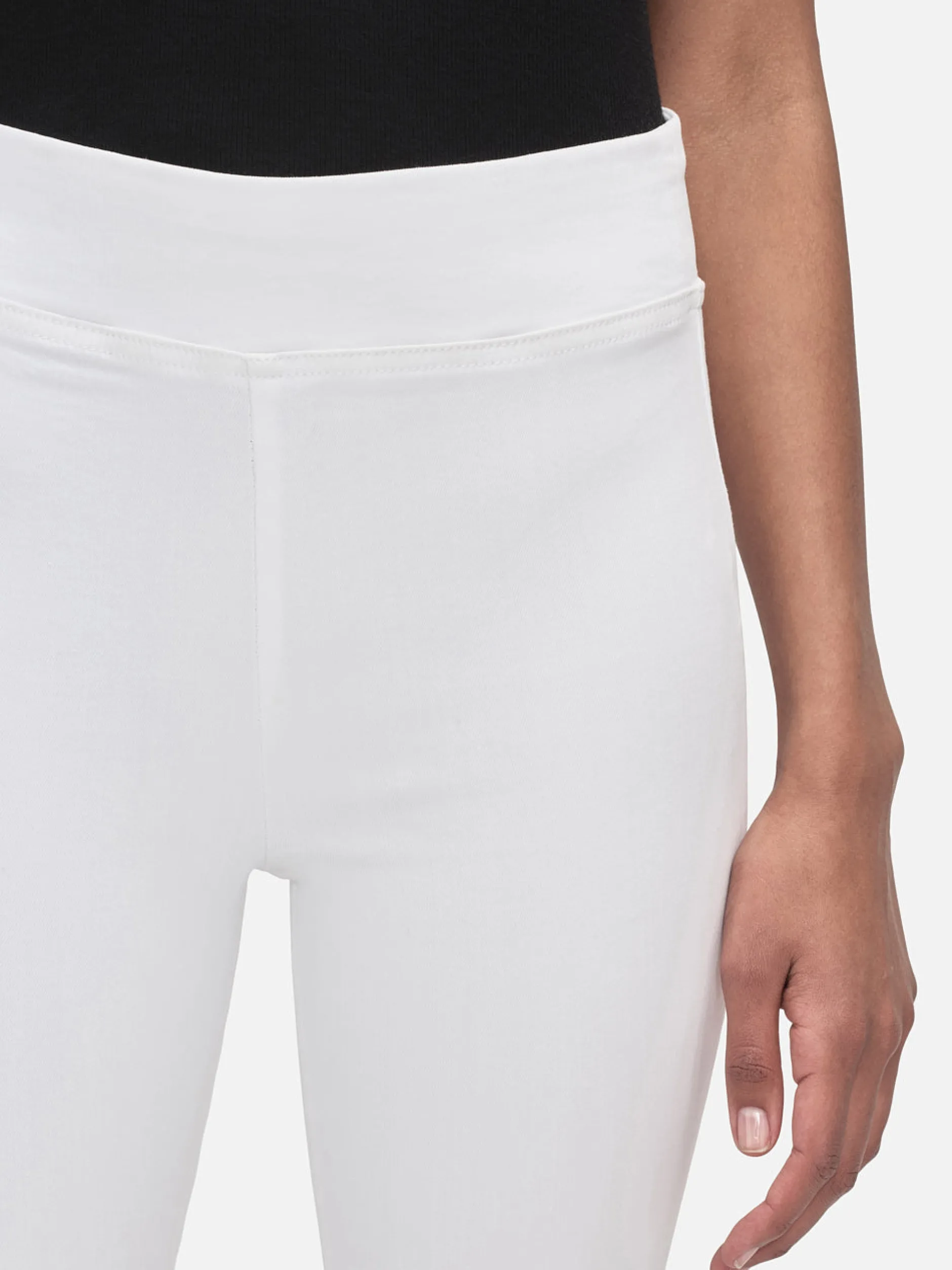FRAME The Jetset Flare in<Women Flare