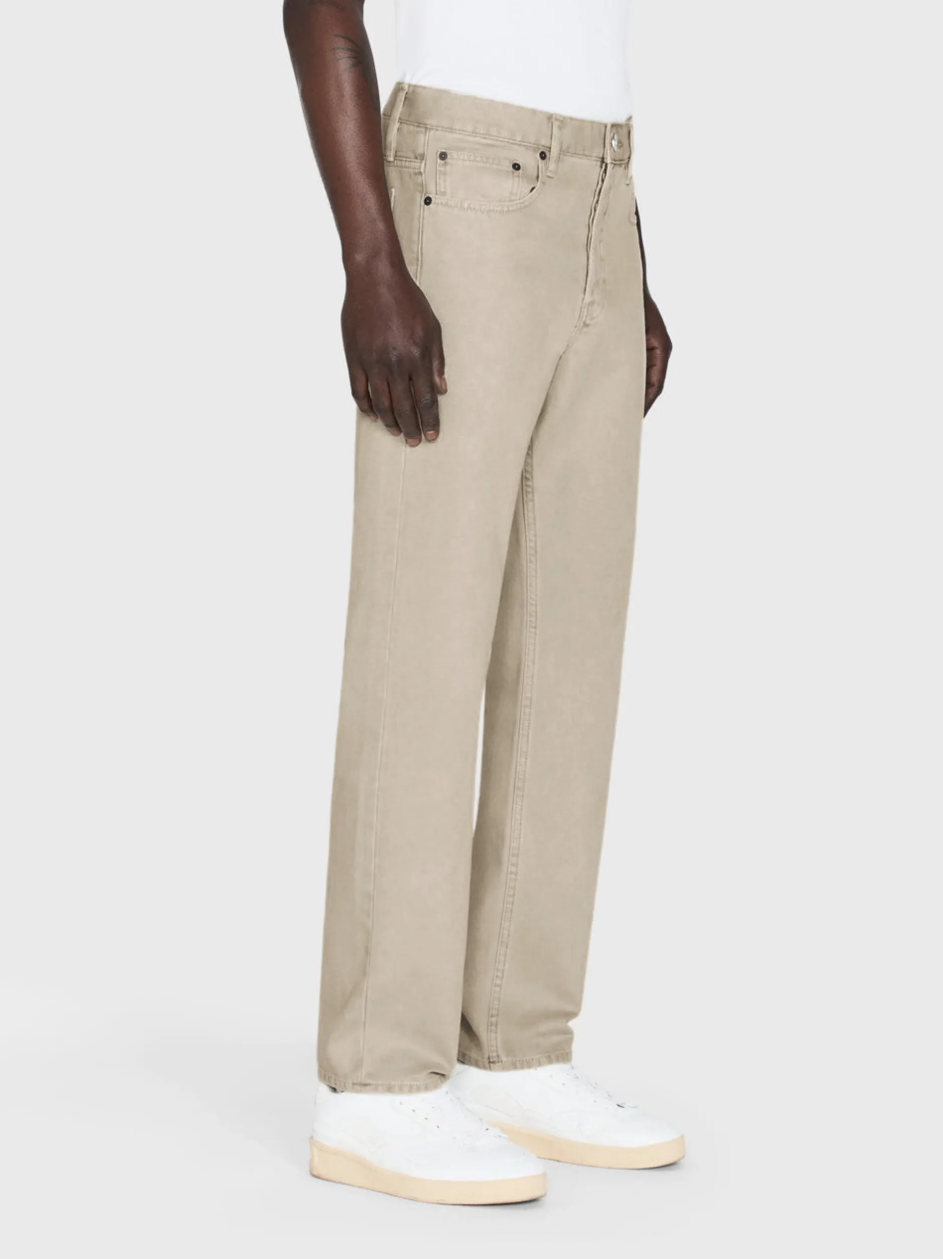 FRAME The Straight Jean in Beach Sand< Straight