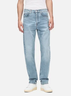 FRAME The Straight Jean in< Straight