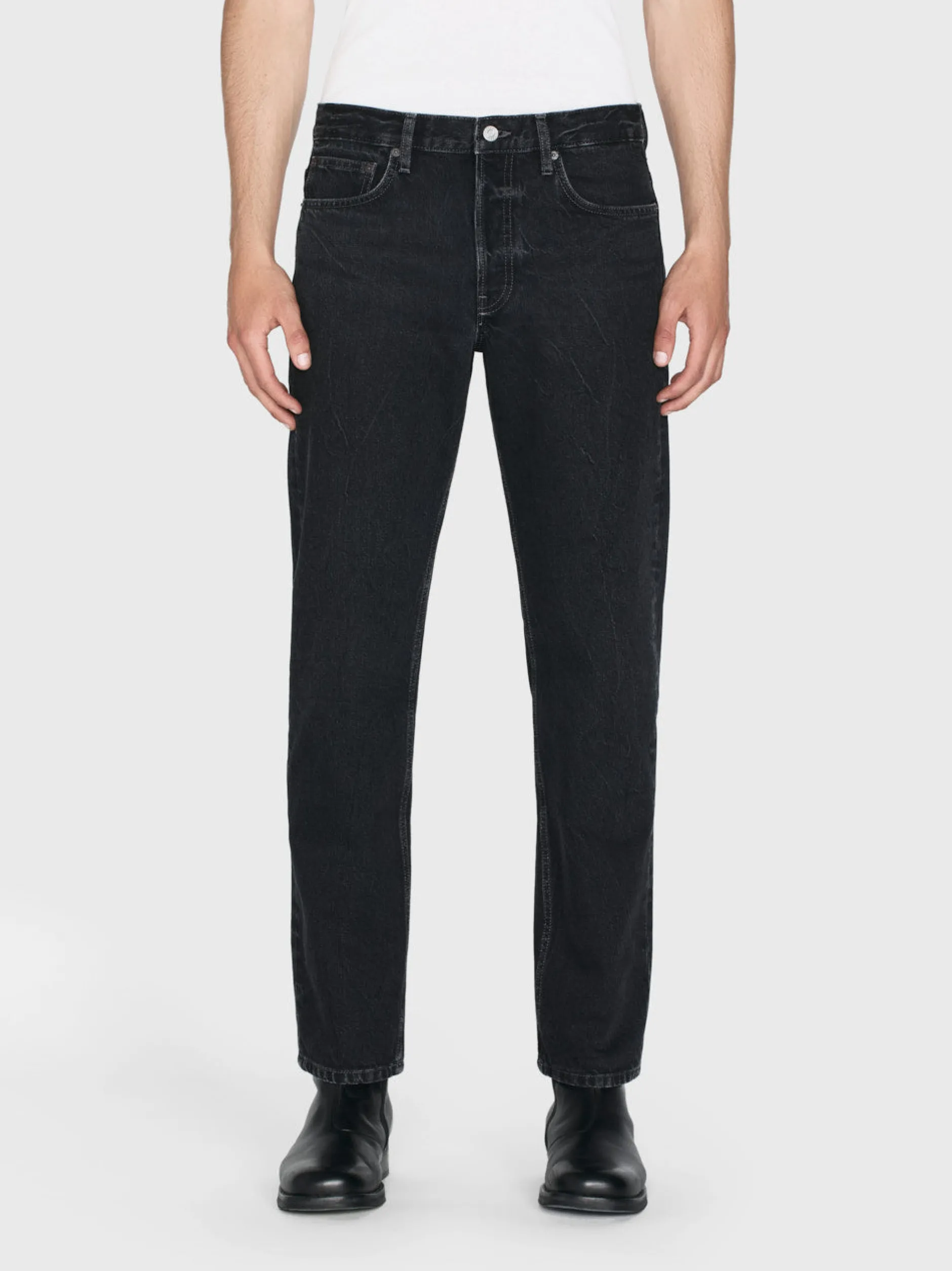 FRAME The Straight Jean in< Straight